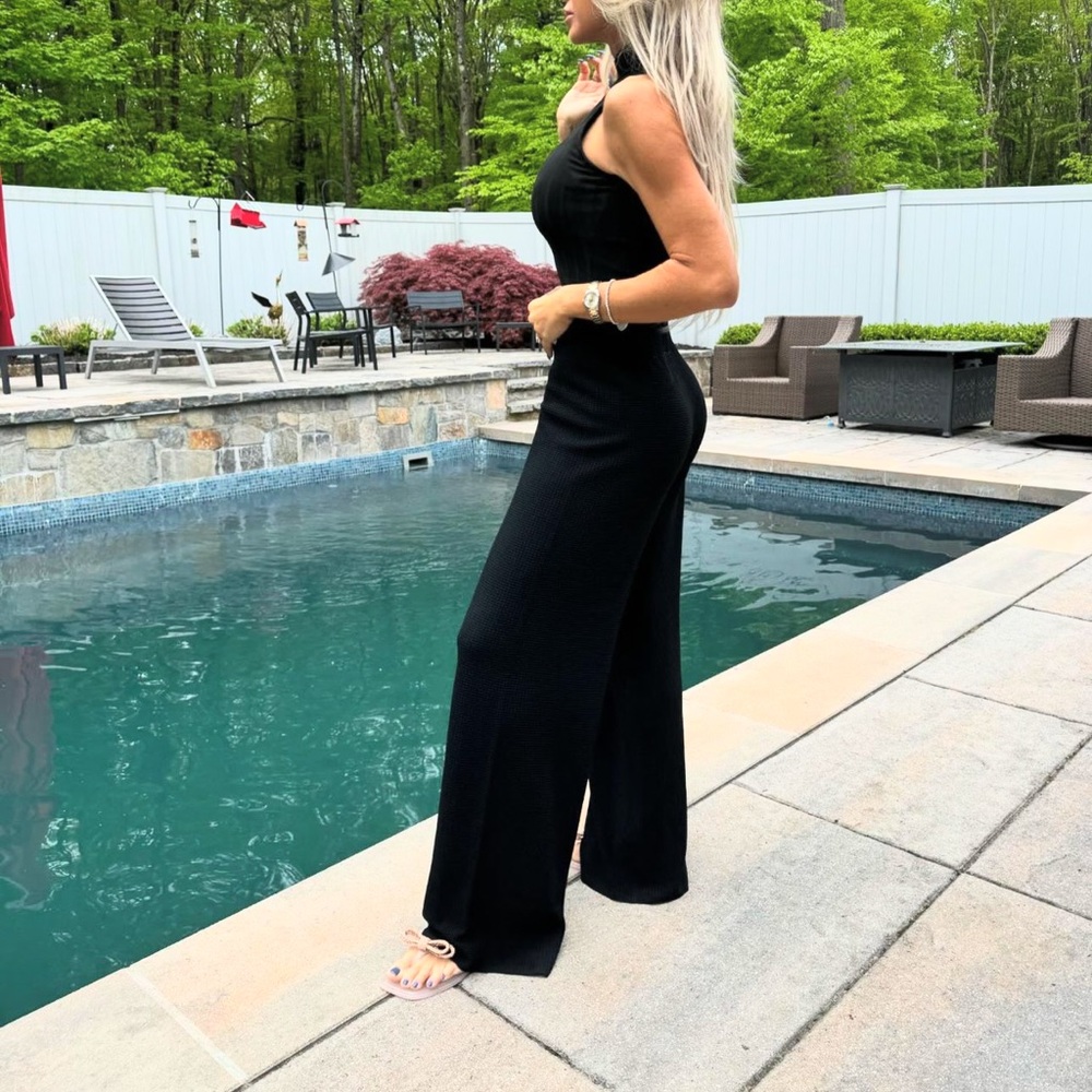 Gorgeous black waffle print flare wide leg designer pants - cotton blend Small